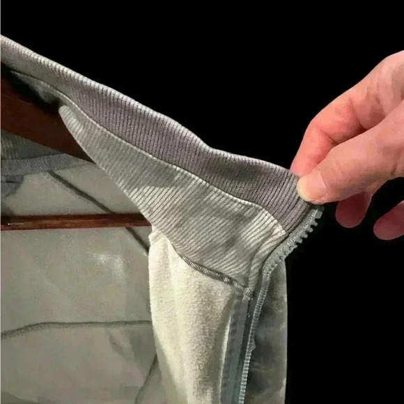 Athleta Triumph Printed Hoodie Sz SP Zip Jacket Green Floral Stretch - Picture 8 of 15